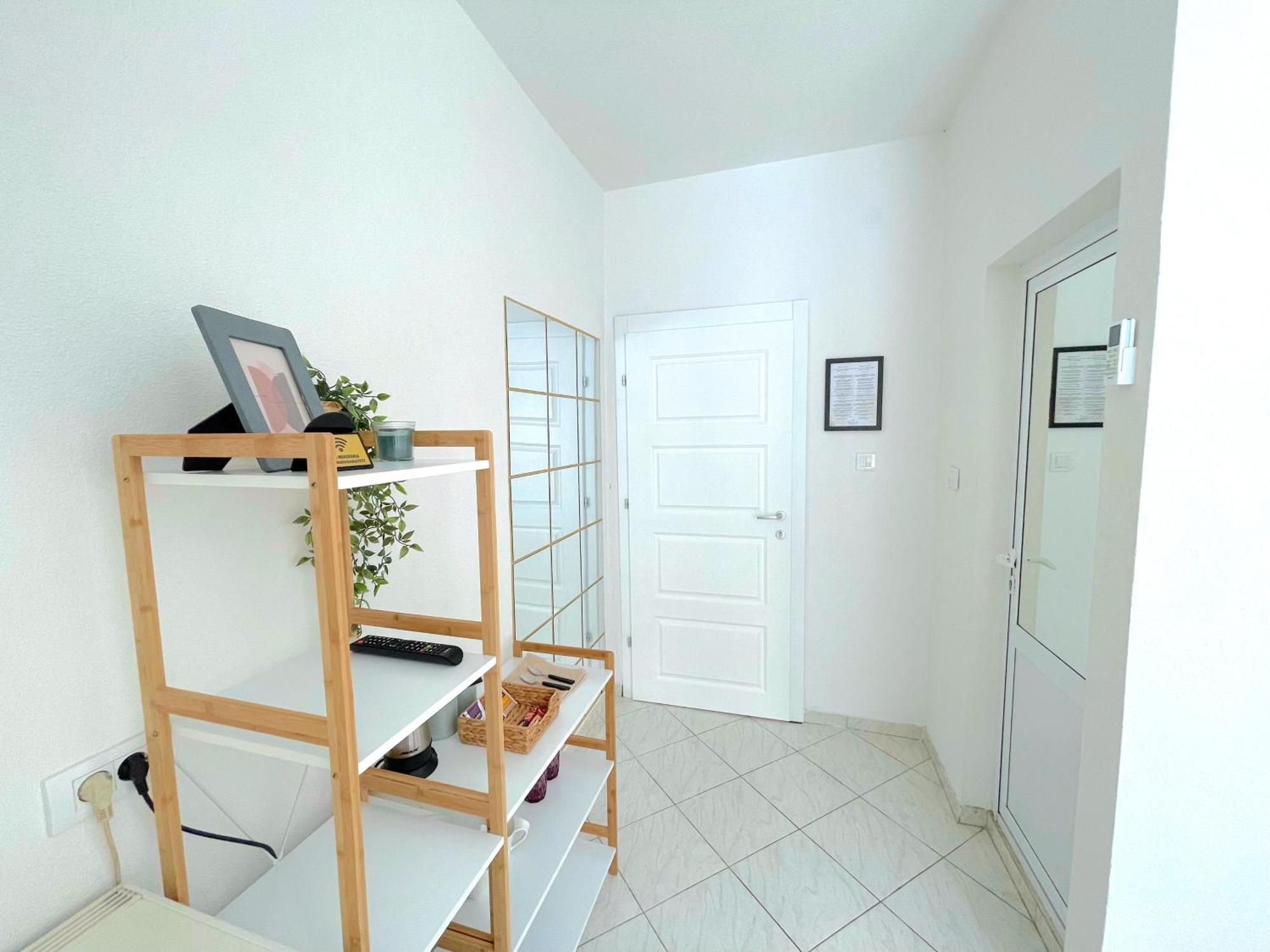 Makedonka Apartments โอครีด ภายนอก รูปภาพ