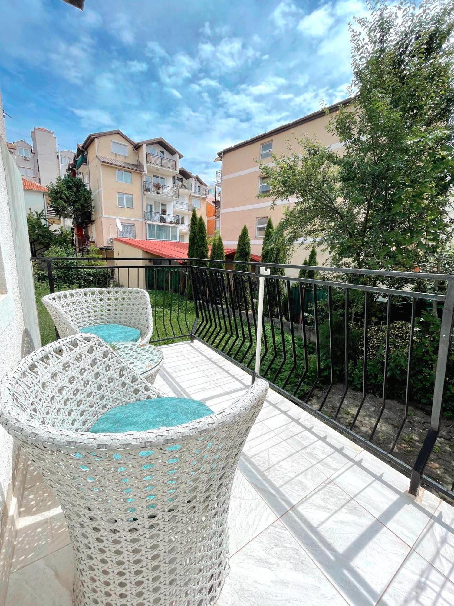 Makedonka Apartments โอครีด ภายนอก รูปภาพ